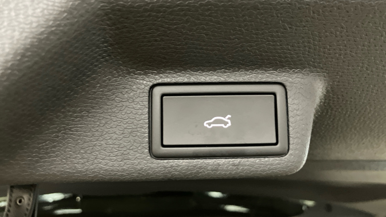 Volkswagen ID. Buzz 210kW Life Pro 86kWh 5dr LWB Auto [7 Seat] Electric Estate